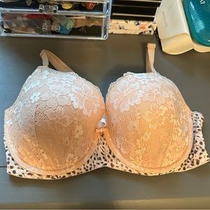 NWOT Victoria Secret Bra